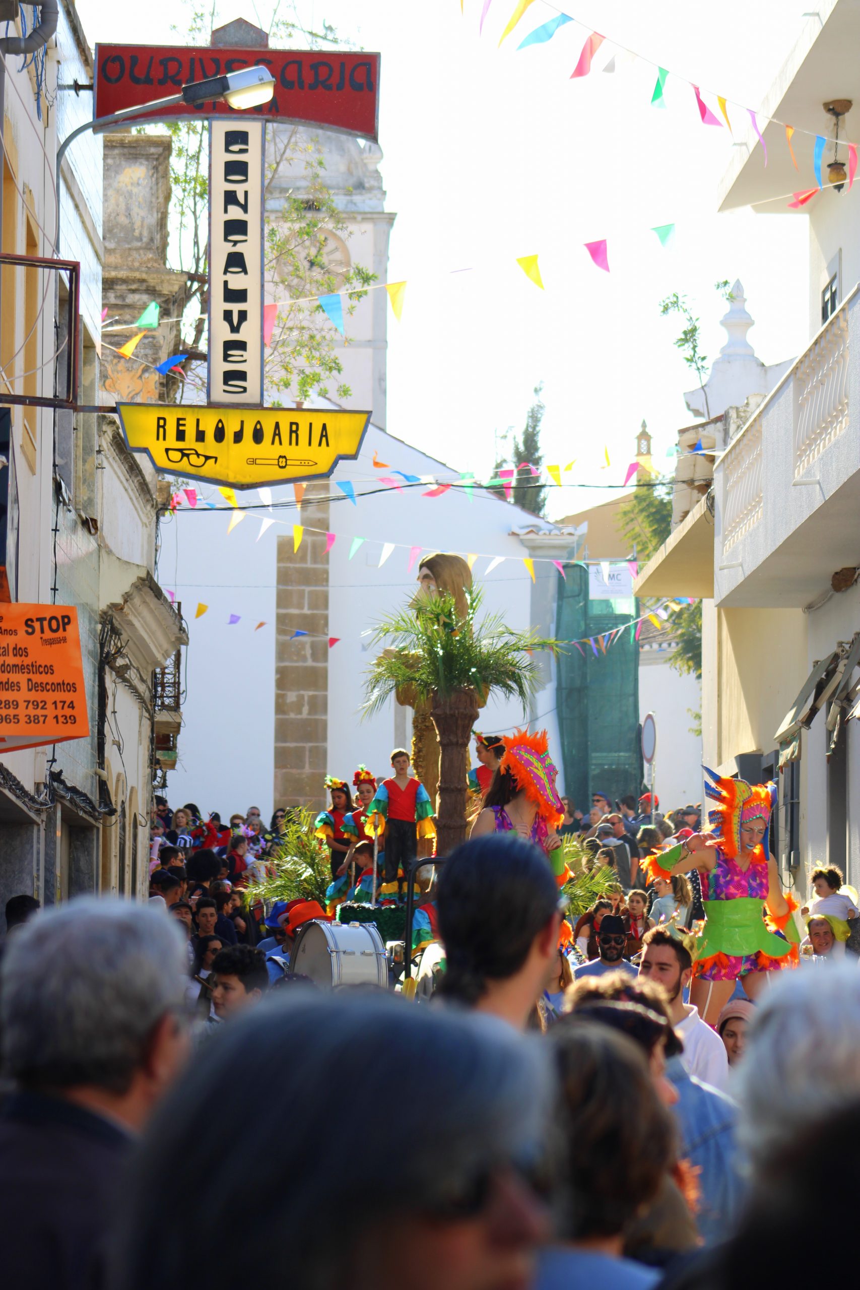 Сarnival sobre o sul de Portugal: aldeia de Moncarapacho