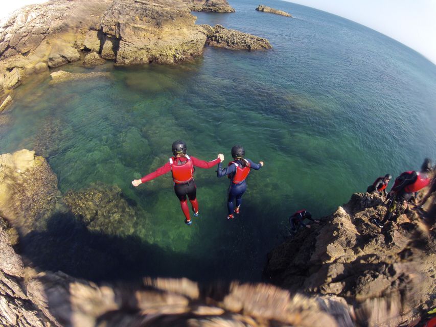 COASTEERING – Cliff Jumping in Algarve