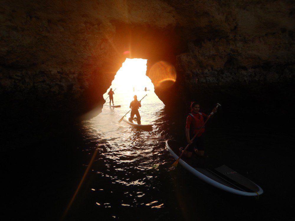 Sonnenaufgang SUP Lagos Höhlen Tour