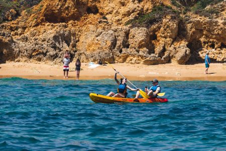 Excursión guiada en kayak en Albufeira – Playa de Castelo