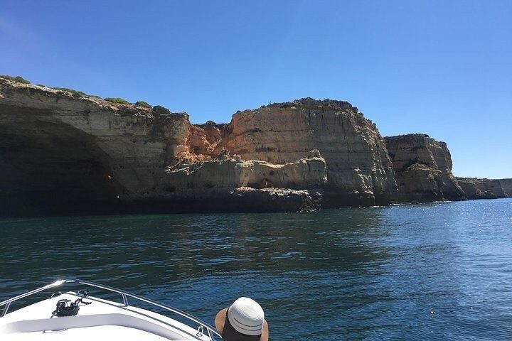Viagem de barco de Portimão à Algarve de Benagil