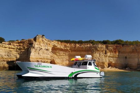Excursión privada en barco por la cueva de Benagil